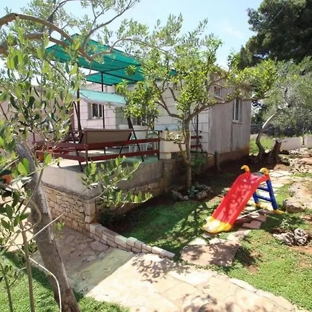 Radojkovic -two Bedroom With Terrace And Sea View Lägenhet Lumbarda