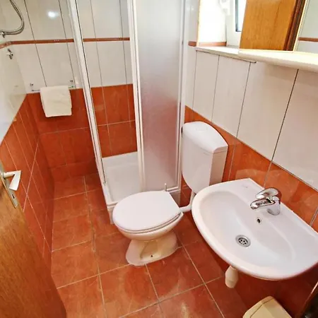 Radojkovic -two Bedroom With Terrace And Sea View *