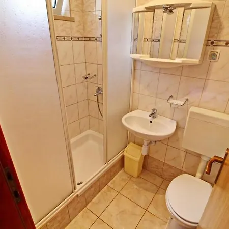 公寓 Radojkovic -two Bedroom With Terrace And Sea View